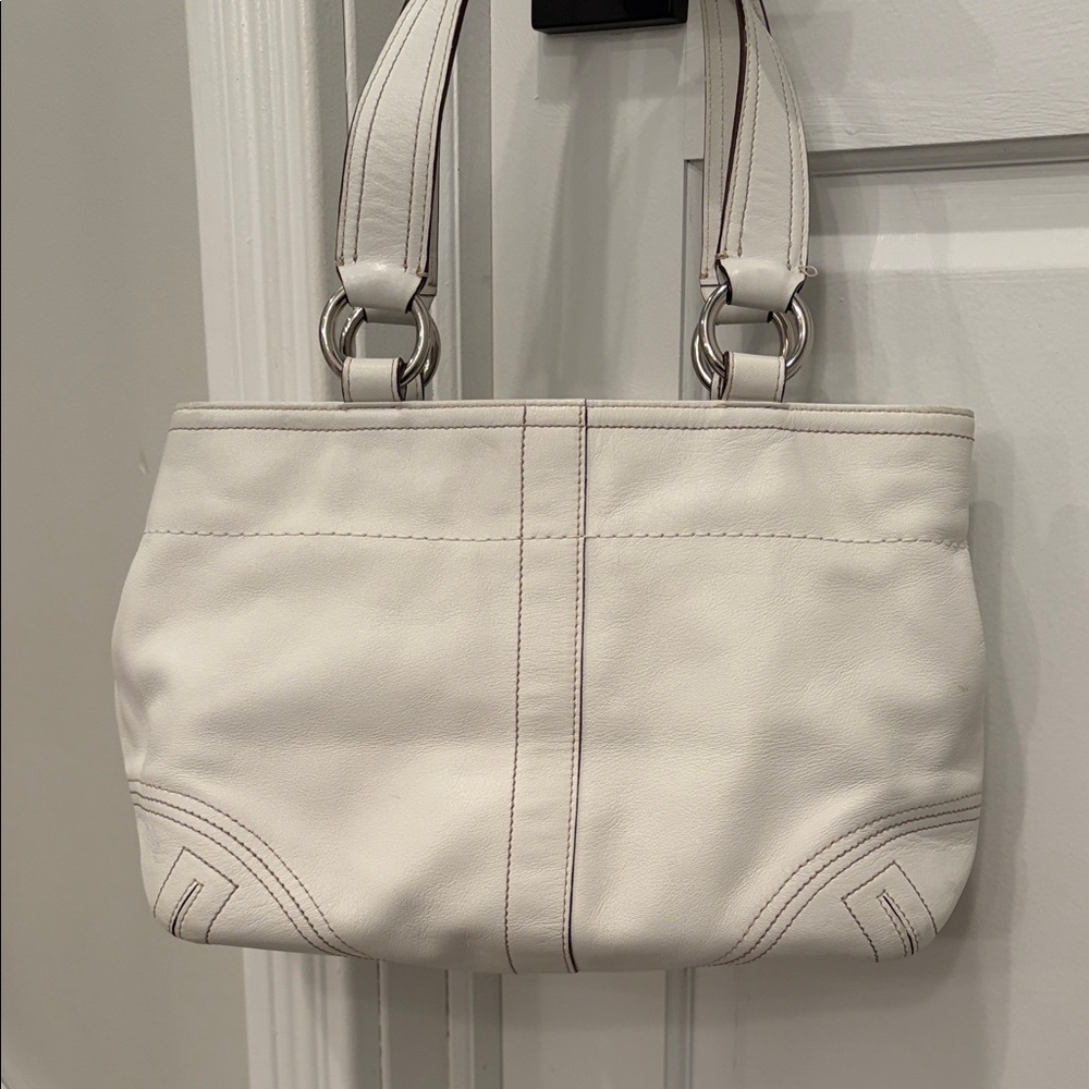 Y2K Coach Soho 8A09 Double Buckle White Leather Shoulder Bag - Picture 4 of 10